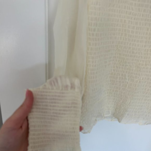 NWT Rag & Bone Kayden Sheer Smocked Ruffle Blouse Sz L in Light Dove - Picture 8 of 9